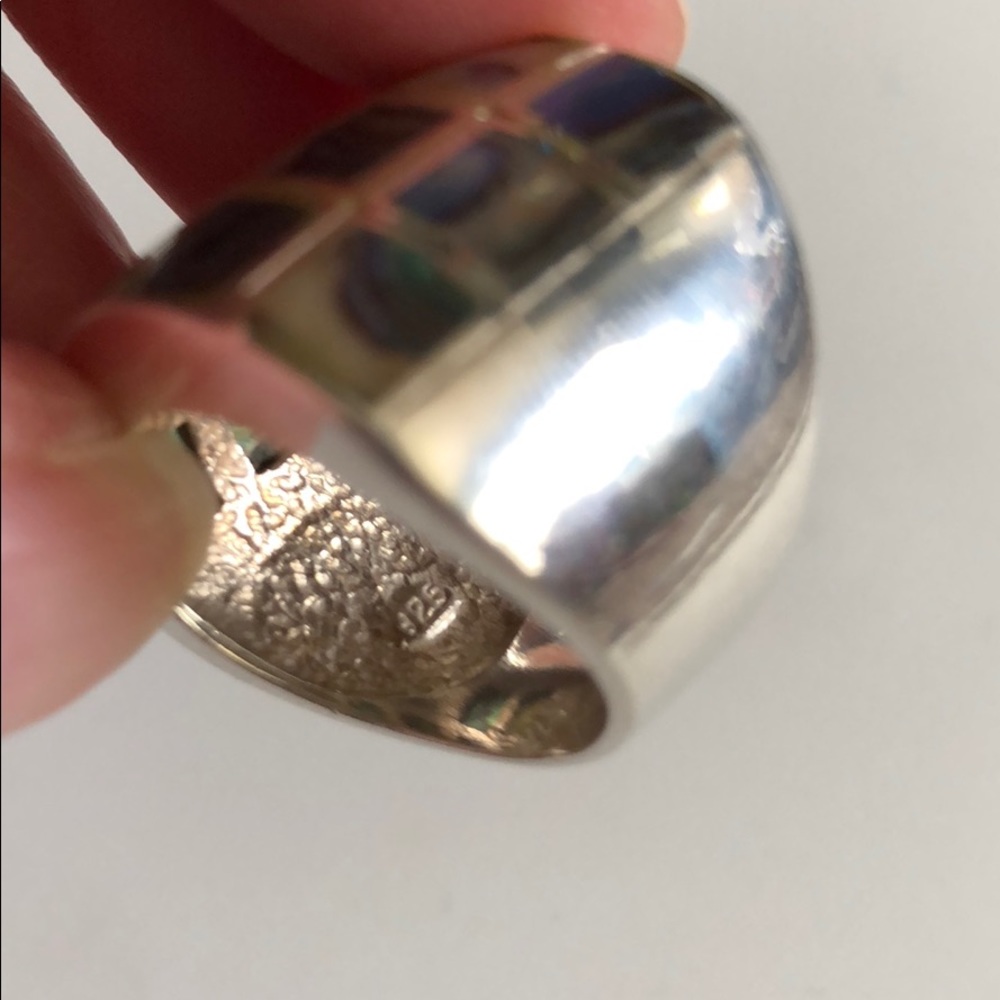Silver Ring with abalone Inlay - Picture 5 of 8